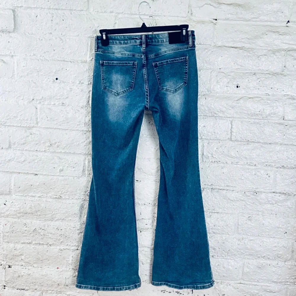 Austin Landing Light Wash Mid Rise Straight Leg Jeans, Size 7/28, Rare - Picture 4 of 9
